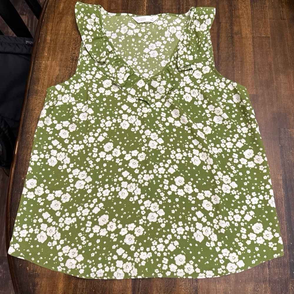 Lauren Conrad women’s sleeveless ruffle v-neck blouse